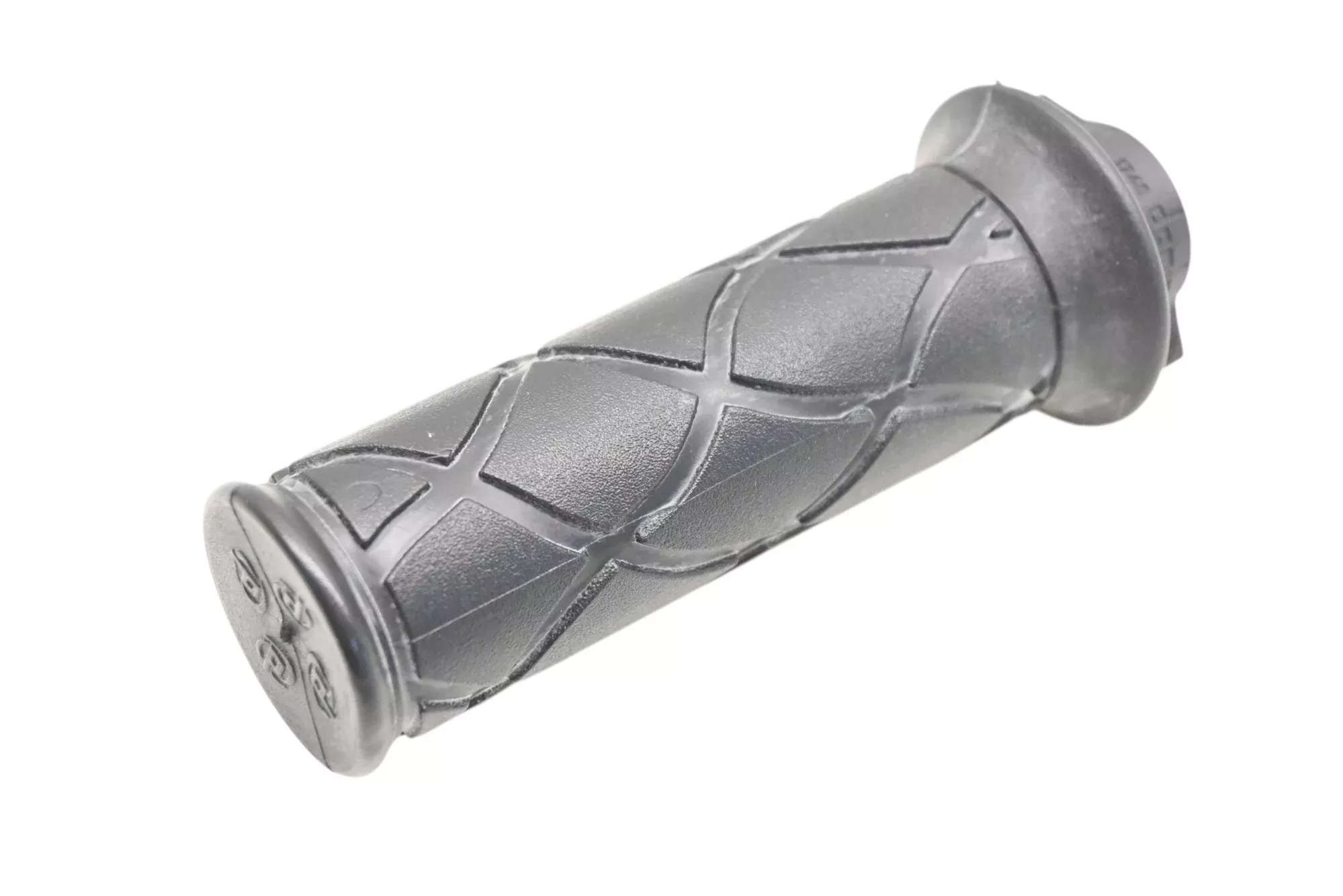 Domino 3563, 1746 Righthand Throttle Grip With Tube NOS
